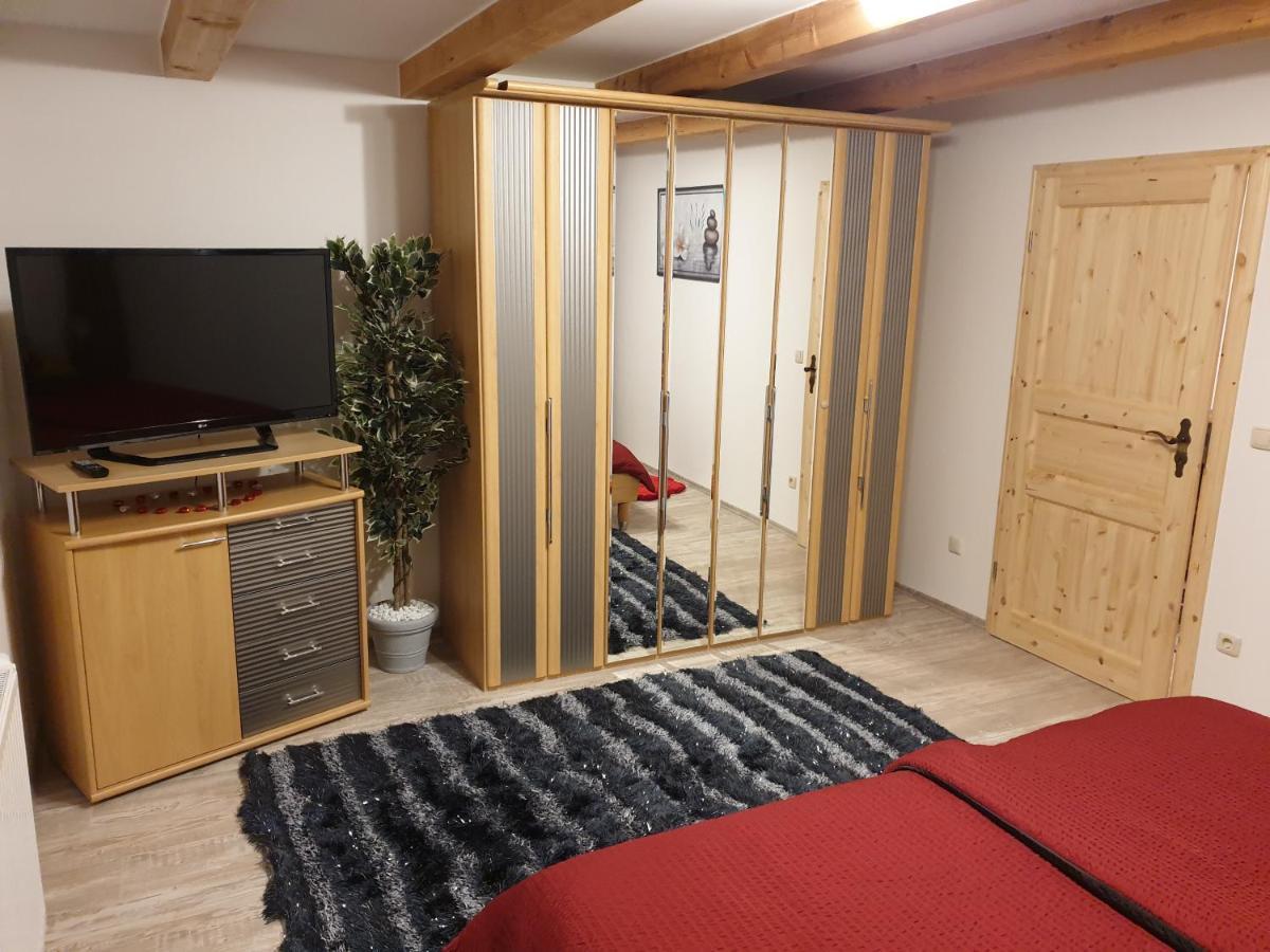 Martin'S Ferienwohnung Furth im Wald Bagian luar foto